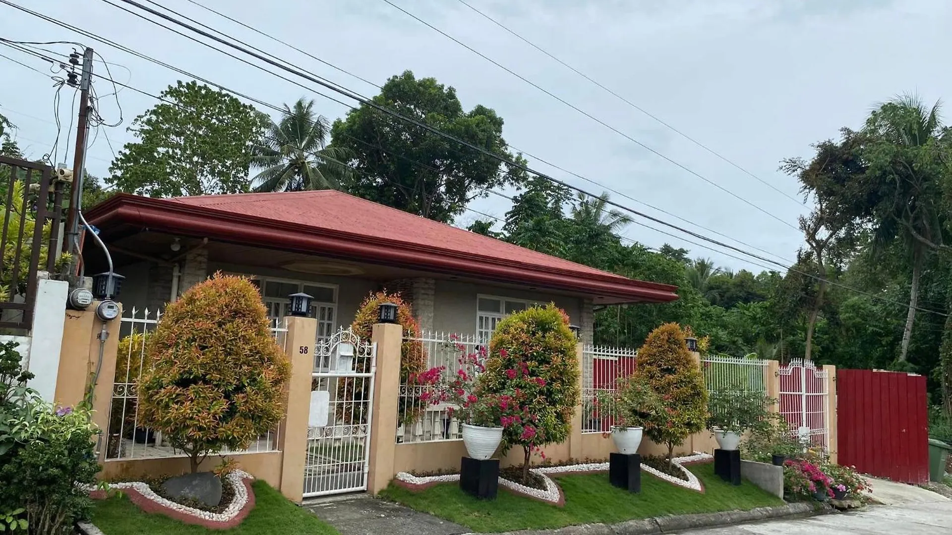 3-Bedroom House With 2-Full Bathrooms Davao City